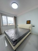 金色年華3期141.56平電梯13樓三室59.8萬