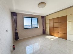 上海國際花園電梯頂加閣118平＋閣樓57平65萬