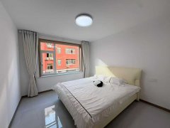 學(xué)子街一樓三室精裝修120平37萬