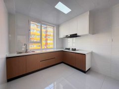 珠海路小區(qū)住人三樓87平兩室27萬