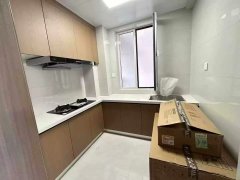 上海豪庭最南排電梯6樓110平三室兩衛(wèi)55.8萬