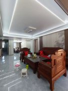 海泰三期多層電梯洋房好樓層128平三室兩衛(wèi)豪華裝修75萬