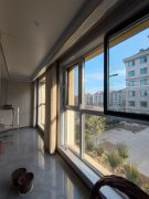 海泰三期多層電梯洋房好樓層128平三室兩衛(wèi)豪華裝修75萬