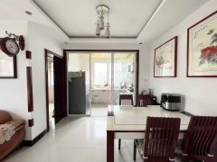 文山清華園小區(qū)三樓110平39.8萬