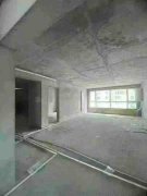 @110萬(wàn)，龍港外灘樓王6樓西邊戶(hù)，帶地下車(chē)位！