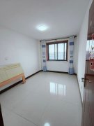 鼎園社區(qū)2015年框架樓頂樓110.36平三室兩衛(wèi)19.8萬