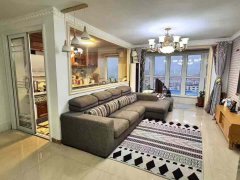 龍澤苑電梯最好樓層116兩室豪華裝修54.8萬(wàn)