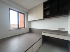 華西雅居小高層4樓114平 三室兩衛(wèi)精裝修52.8萬 華西雅居小高層4樓114平 三室兩衛(wèi)精裝修52.8萬