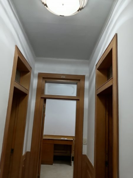 位于大潤發(fā)北，香和苑小區(qū)對面，生產(chǎn)街2號貼地一樓對外出租