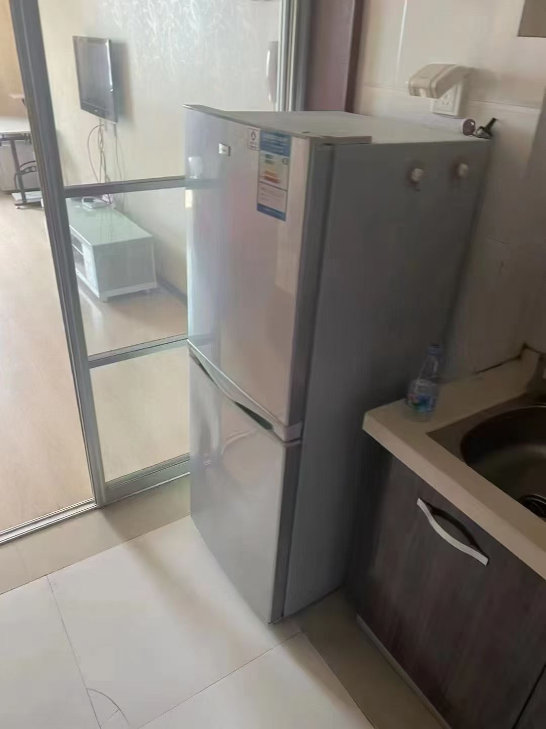 【出租】銀河世家公寓50左右平，900/月