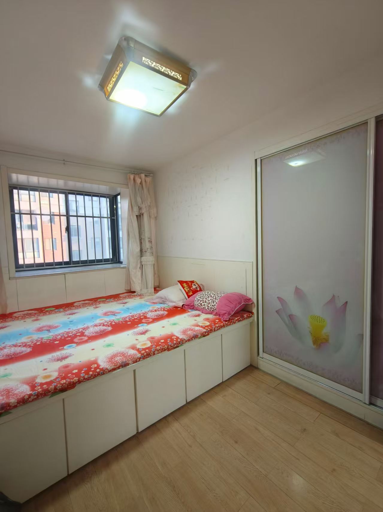 悅欣鼎園框架樓四樓80.65平兩室19.8萬(wàn) 悅欣鼎園框架樓四樓80.65平兩室19.8萬(wàn)