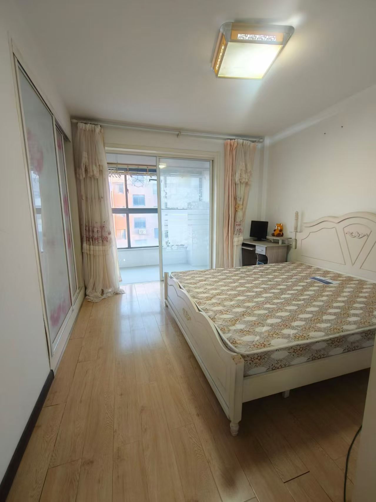 悅欣鼎園框架樓四樓80.65平兩室19.8萬(wàn) 悅欣鼎園框架樓四樓80.65平兩室19.8萬(wàn)