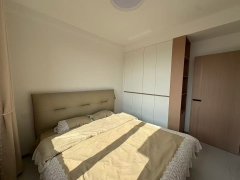 九里水頭居民小區(qū)三室106.69平精裝修38萬(wàn)