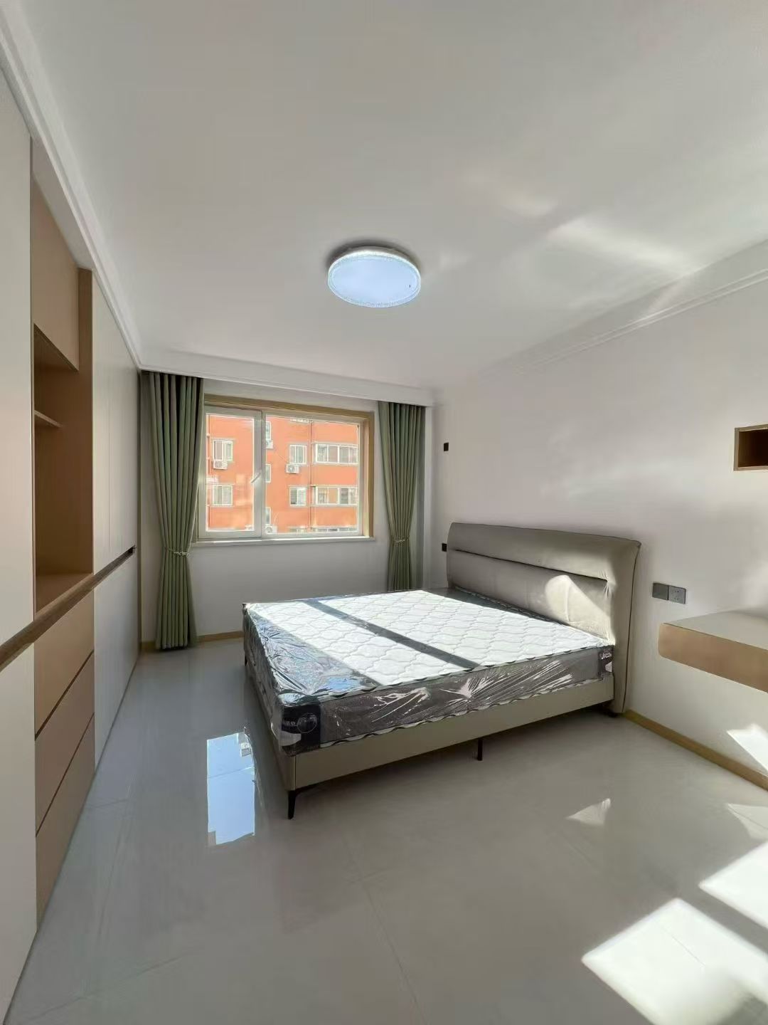 五龍街2樓框架91.46平精裝修兩室36.8萬(wàn) 五龍街2樓框架91.46平精裝修兩室36.8萬(wàn)