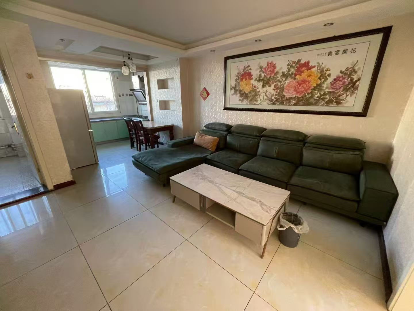 出租昆俞新城二樓兩室家電齊全長租900短租1000