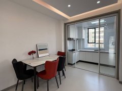 海泰莊園一期電梯好樓層112.56平送草房三室時(shí)尚53.8萬(wàn)